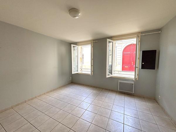Appartement à louer Libourne : 2 pièces, 35m² avec 1 chambre(s) à 550€ - AJP Immobilier Libourne