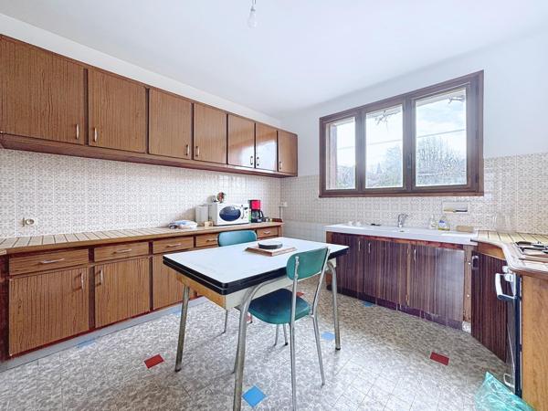 Maison familiale de 135 m² avec vue sur les massifs, quartier calme et recherché