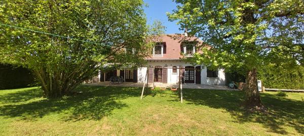 MAISON 5 CHAMBRES + SOUS-SOL + PISCINE