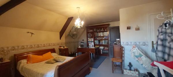 MAISON 5 CHAMBRES + SOUS-SOL + PISCINE