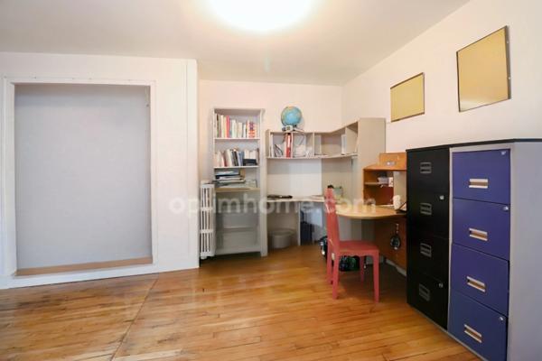 RARE - Maison 200 m² - 7 Pièces - 5 chambres + Local Commercial 65 m² + Hangar 135 m² - BELLAC 87