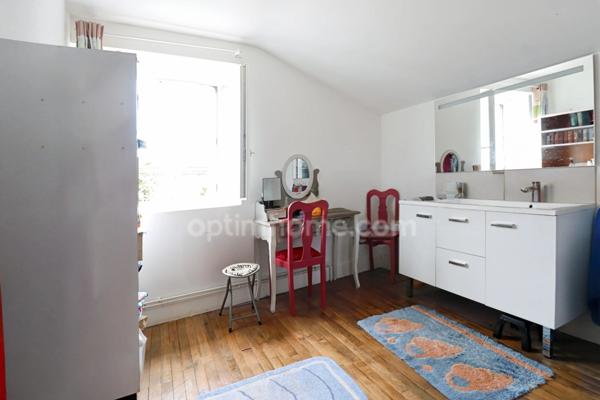 RARE - Maison 200 m² - 7 Pièces - 5 chambres + Local Commercial 65 m² + Hangar 135 m² - BELLAC 87