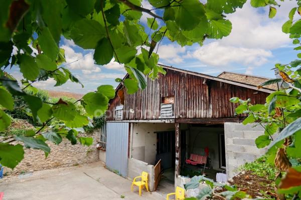 RARE - Maison 200 m² - 7 Pièces - 5 chambres + Local Commercial 65 m² + Hangar 135 m² - BELLAC 87