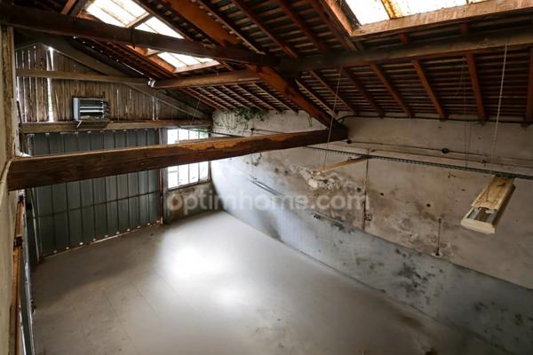 RARE - Maison 200 m² - 7 Pièces - 5 chambres + Local Commercial 65 m² + Hangar 135 m² - BELLAC 87