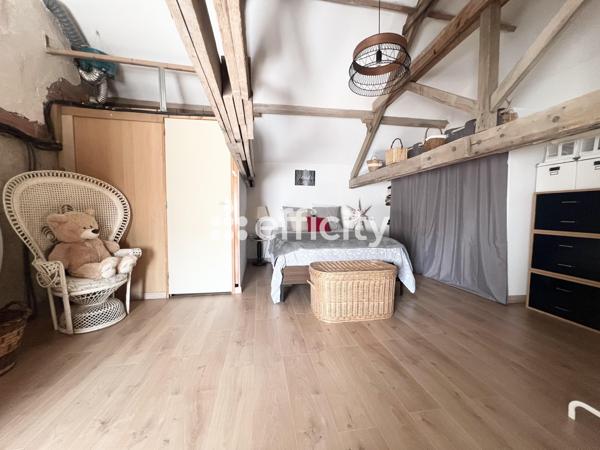 Maison 10 pièces - 306 m² Exclusivité efficity