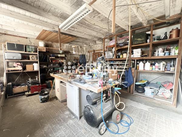 Maison 10 pièces - 306 m² Exclusivité efficity