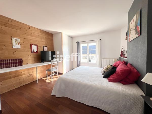 Maison 10 pièces - 306 m² Exclusivité efficity