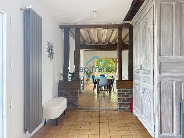 Ancienne grange rénovée – volumes, confort moderne et potentiel à finaliser