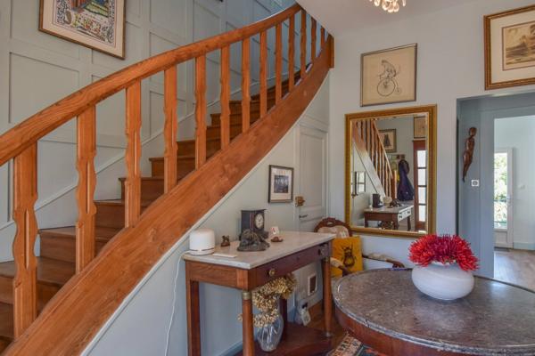 Maison rénovée de 4 chambres avec chatterie professionnelle
