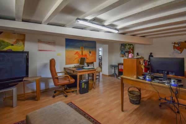 Maison rénovée de 4 chambres avec chatterie professionnelle