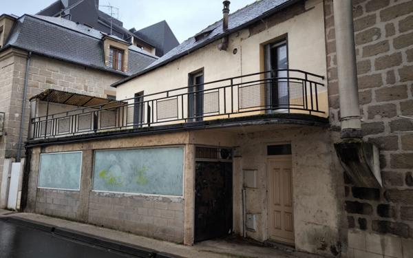 Maison à vendre    3 pièces •  Brive-la-Gaillarde