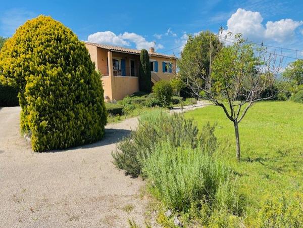 Gargas (84400) Villa avec vue dominante et vaste dépendance de 112 m² !