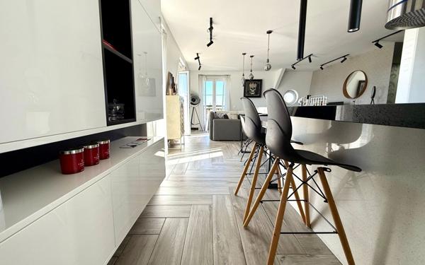 Appartement à vendre    5 pièces • 97 m2 Villiers-sur-Marne