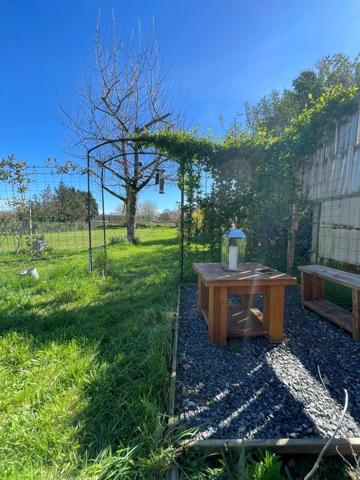 Maison de charme de 97 m2 habitable avec jardin plat de 1226 m2