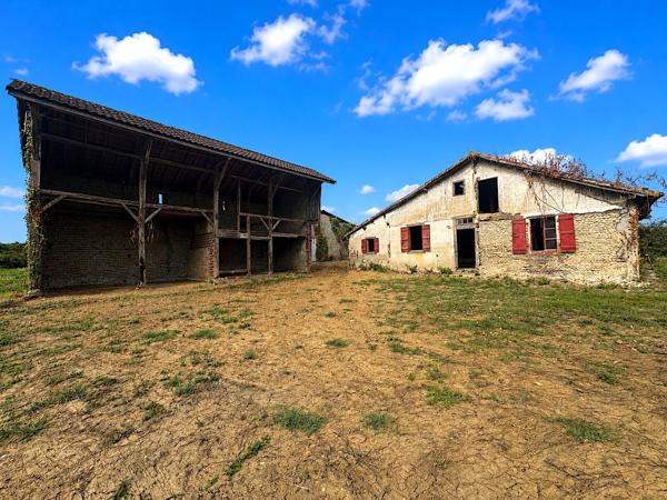 Maison à rénover avec dépendances et 16 870m2 de terrain Proche de AIRE SUR L'ADOUR (40)