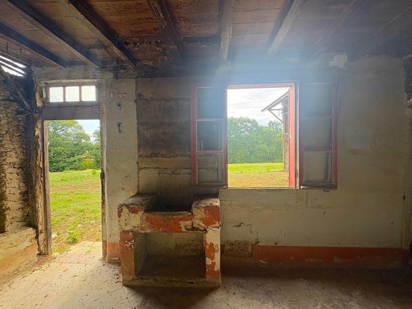 Maison à rénover avec dépendances et 16 870m2 de terrain Proche de AIRE SUR L'ADOUR (40)