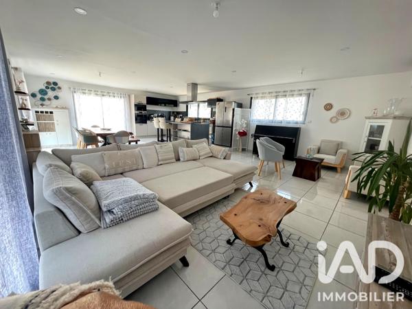 Location maison 5 pièces 147 m² Bagnols-sur-Cèze
