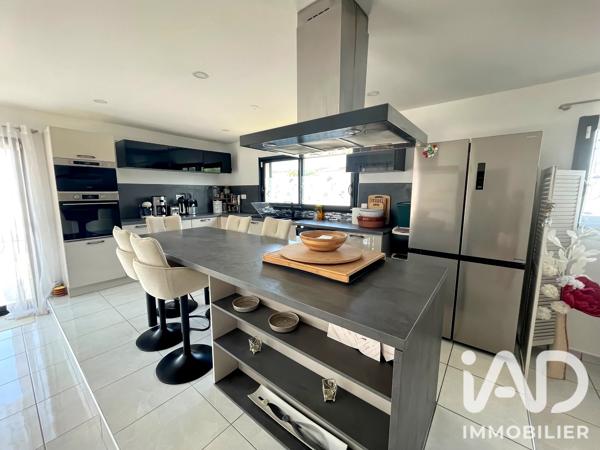 Location maison 5 pièces 147 m² Bagnols-sur-Cèze