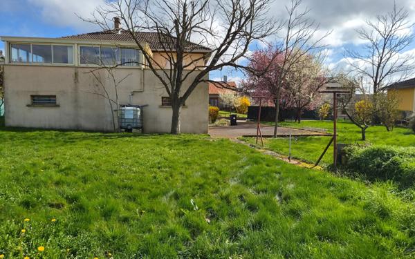 Maison à vendre    5 pièces •  Bertrange