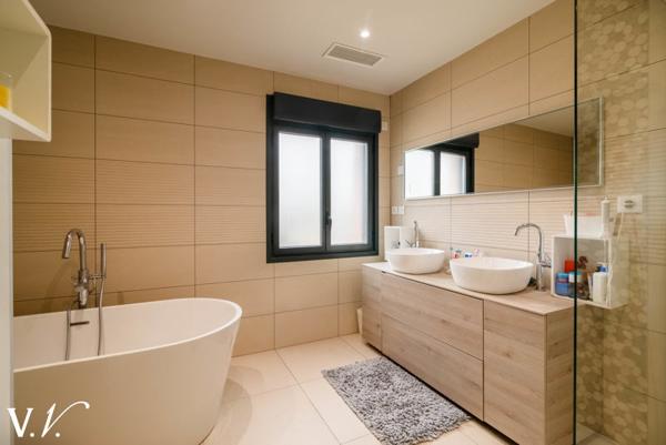 Maison à vendre 799 000 € Saint-Orens-de-Gameville 6 p 260 m² DPE B