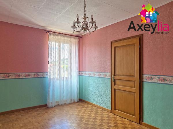 À VENDRE - MARS - MAISON 10 PIÈCES AVEC DÉPENDANCES
