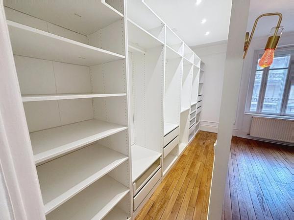 Appartement ancien à vendre 5 pièces REIMS (51)
