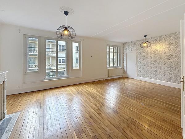 Appartement ancien à vendre 5 pièces REIMS (51)