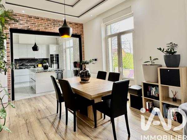 Maison à vendre 8 pièces 212 m² Compiègne