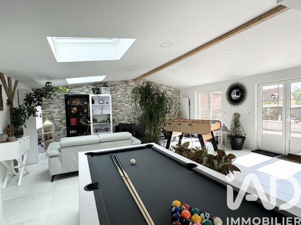 Maison à vendre 8 pièces 212 m² Compiègne