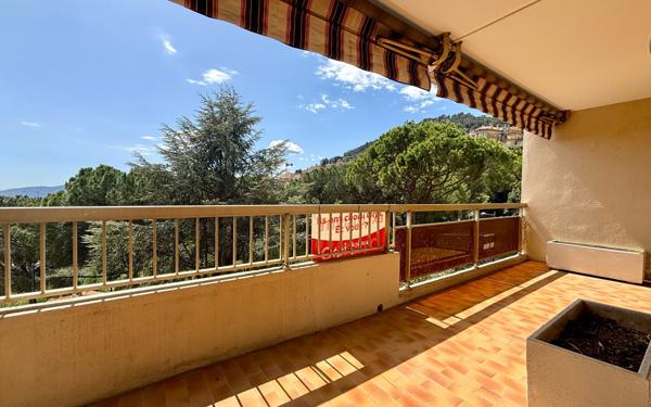 Appartement à vendre    3 pièces • 73 m2 Grasse