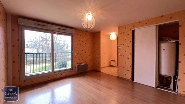 Appartement à louer 1 pièce 26.74m² Vendôme (41100)