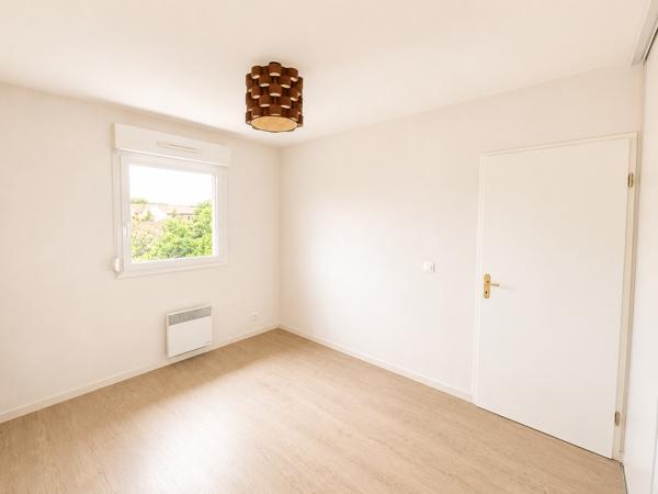 Appartement T3 de 63 m² avec balcon et 2 places de stationnement – Mérignac