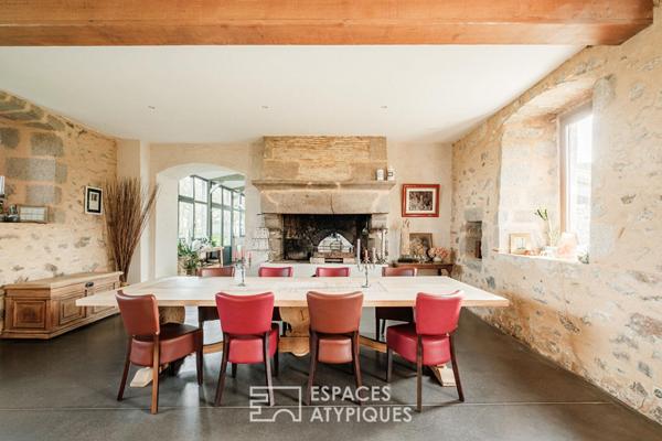 Propriété du XVIe avec gîtes, piscine et salle de réception