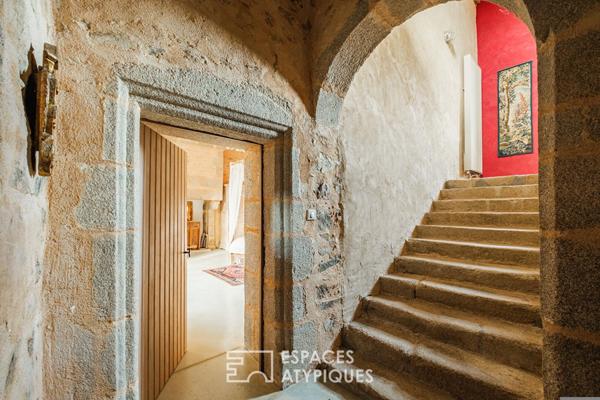 Propriété du XVIe avec gîtes, piscine et salle de réception