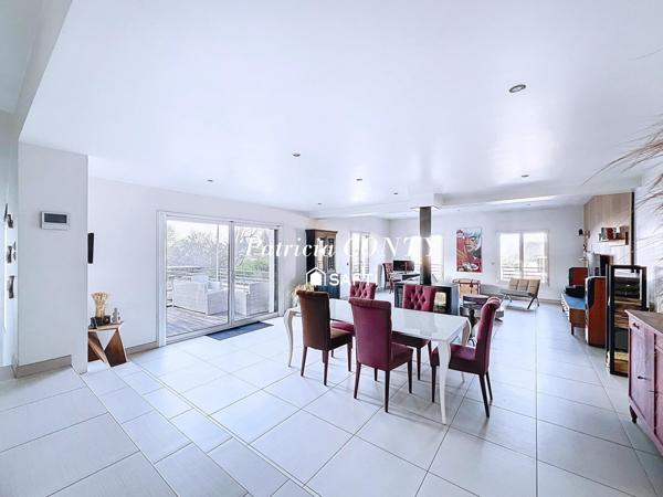 Maison d’architecte, vue exceptionnelle sur Paris