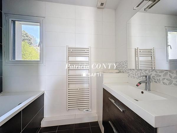 Maison d’architecte, vue exceptionnelle sur Paris