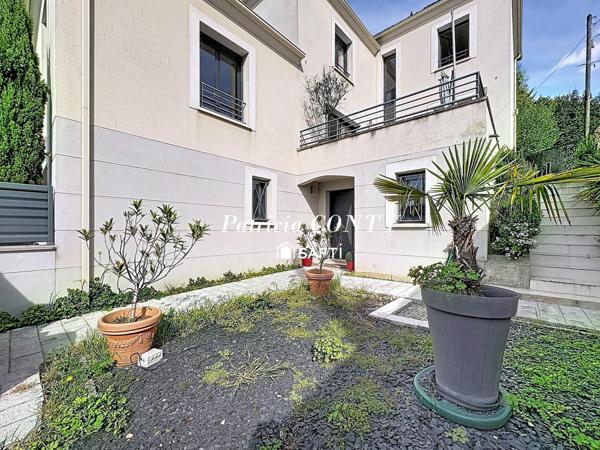 Maison d’architecte, vue exceptionnelle sur Paris