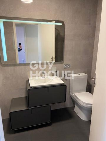 Spacieux T4, 100 M2 3 chambres,terrasses,piscine proche centre ville