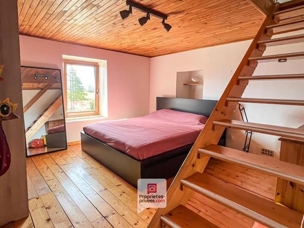 Plateau des Petites Roches (38660) - Maison  - 3 chambres + grange +garage