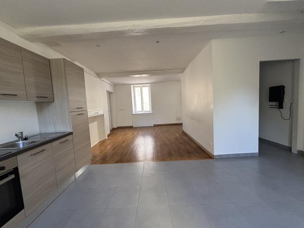 CHATILLON SUR SEINE ( 21) : maison moderne au centre ville, 90m² avec terrain de150m² Châtillon-sur-Seine (21400)