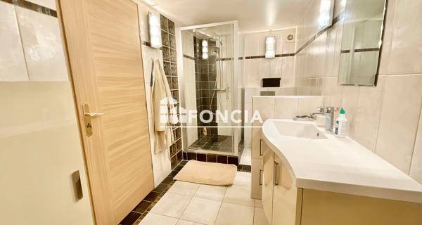 À vendre Maison 8 pièces 243 m² - Châtenay-malabry 92290