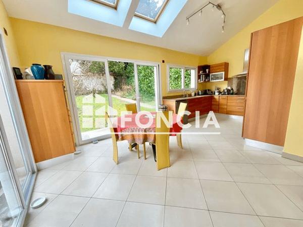 À vendre Maison 8 pièces 243 m² - Châtenay-malabry 92290