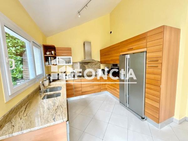 À vendre Maison 8 pièces 243 m² - Châtenay-malabry 92290