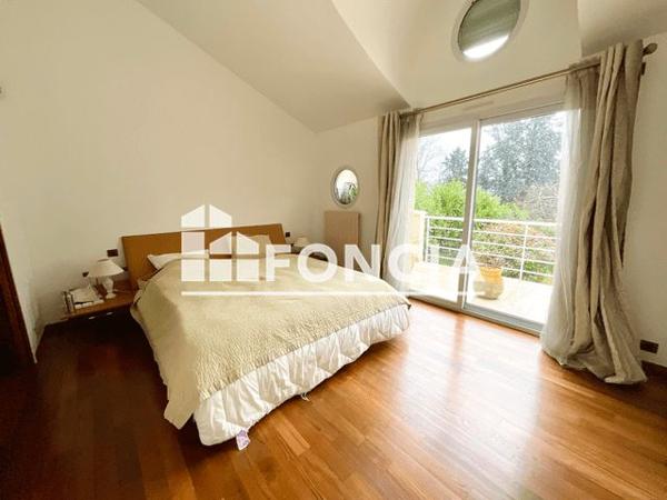 À vendre Maison 8 pièces 243 m² - Châtenay-malabry 92290