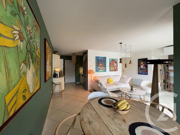 Appartement F3 à vendre  3 pièces - 91 m 2   STE MAXIME  - 83