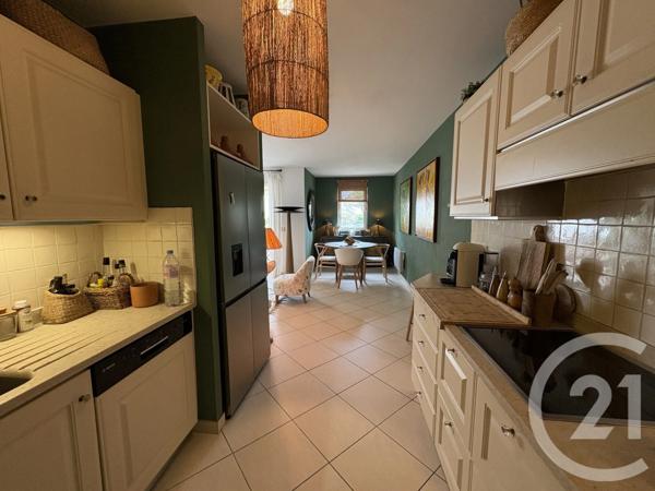 Appartement F3 à vendre  3 pièces - 91 m 2   STE MAXIME  - 83