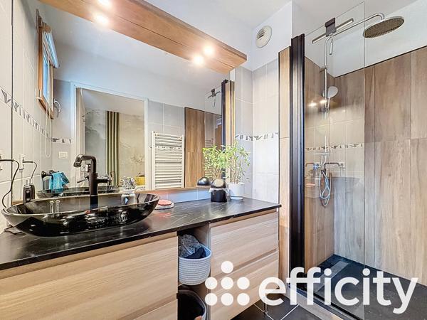 Appartement 4 pièces - 94 m² Exclusivité efficity