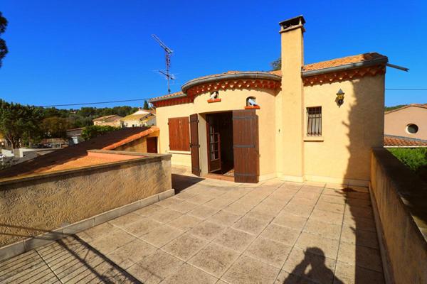 Maison Villeneuve Les Avignon 4 pièce(s) 97 m2