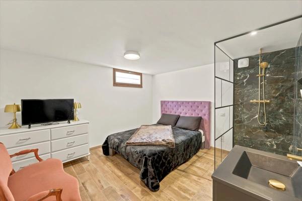 Maison à vendre 7 pièces PREVESSIN MOENS (01)