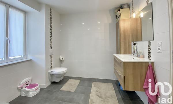 Maison 4 pièces de 124 m² à Arcy-sur-Cure (89270)